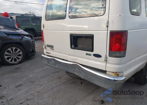 2010 Ford E-350 Super Duty Xl/Xlt из США, поврежденный, VIN 1FBSS3BL8ADA01178